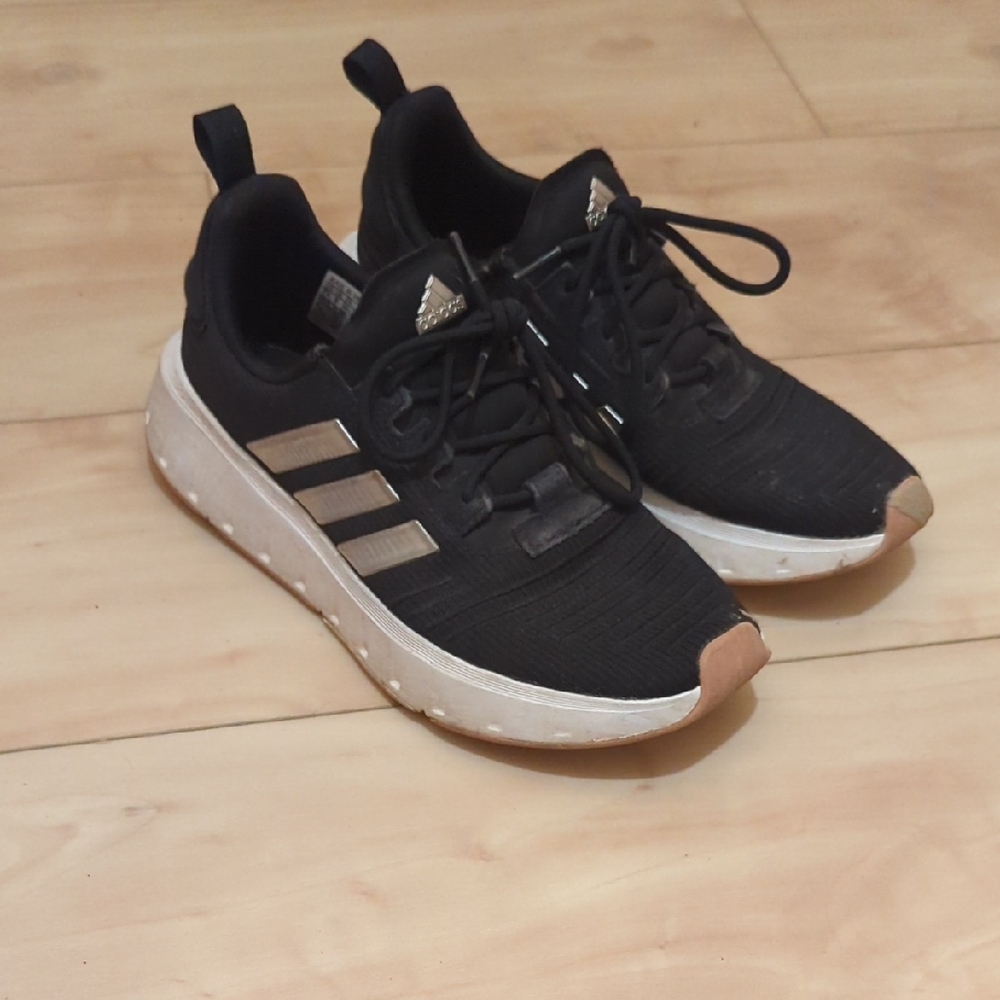 Adidas Men's Black and Brown Sneakers